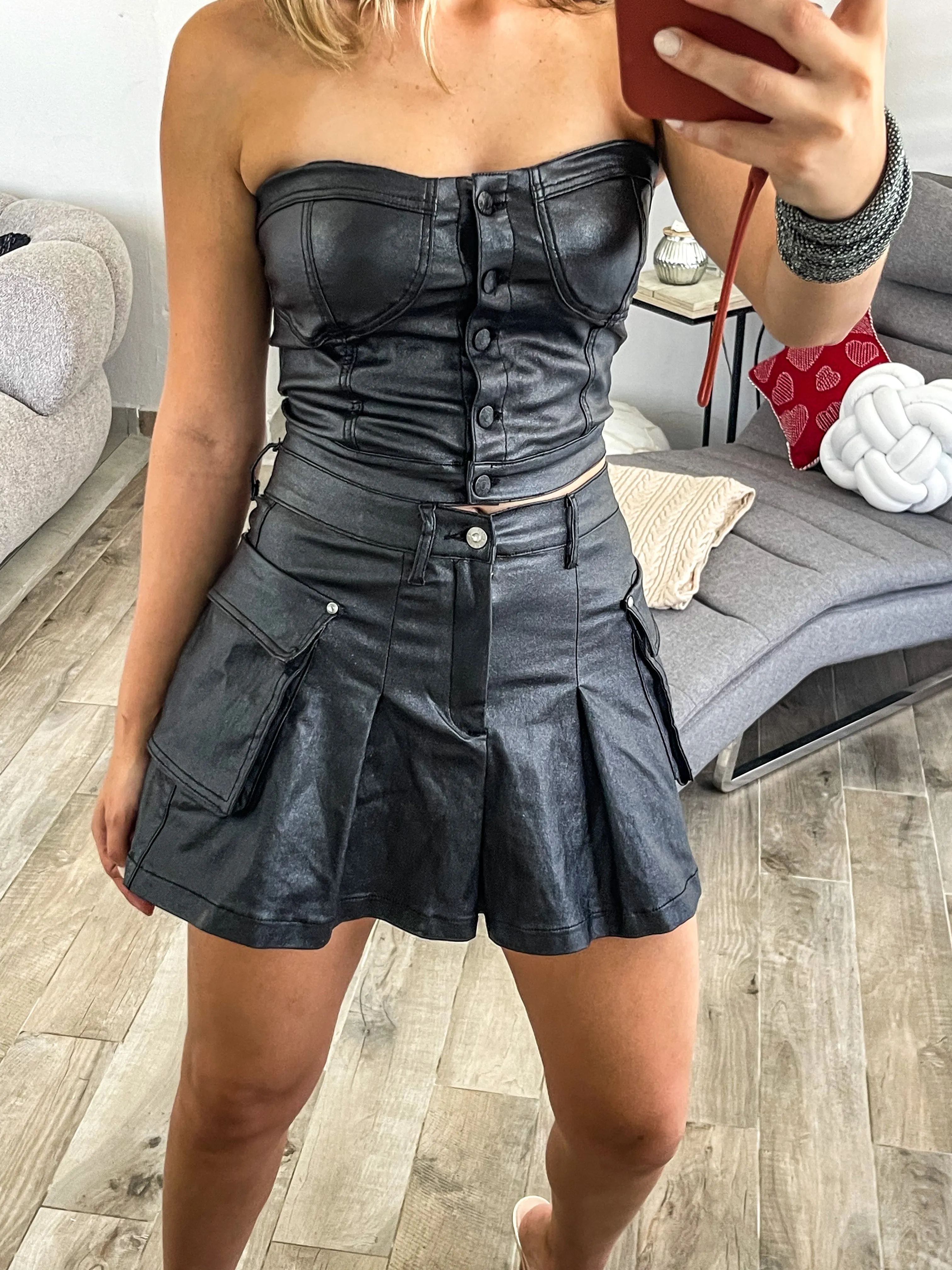 BLACK SHIMMERY METALLIC SKIRT
