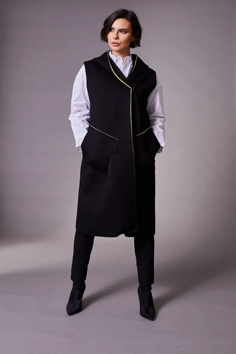 Scuba Long Gilet in Black/Avocado W23506 by Peruzzi