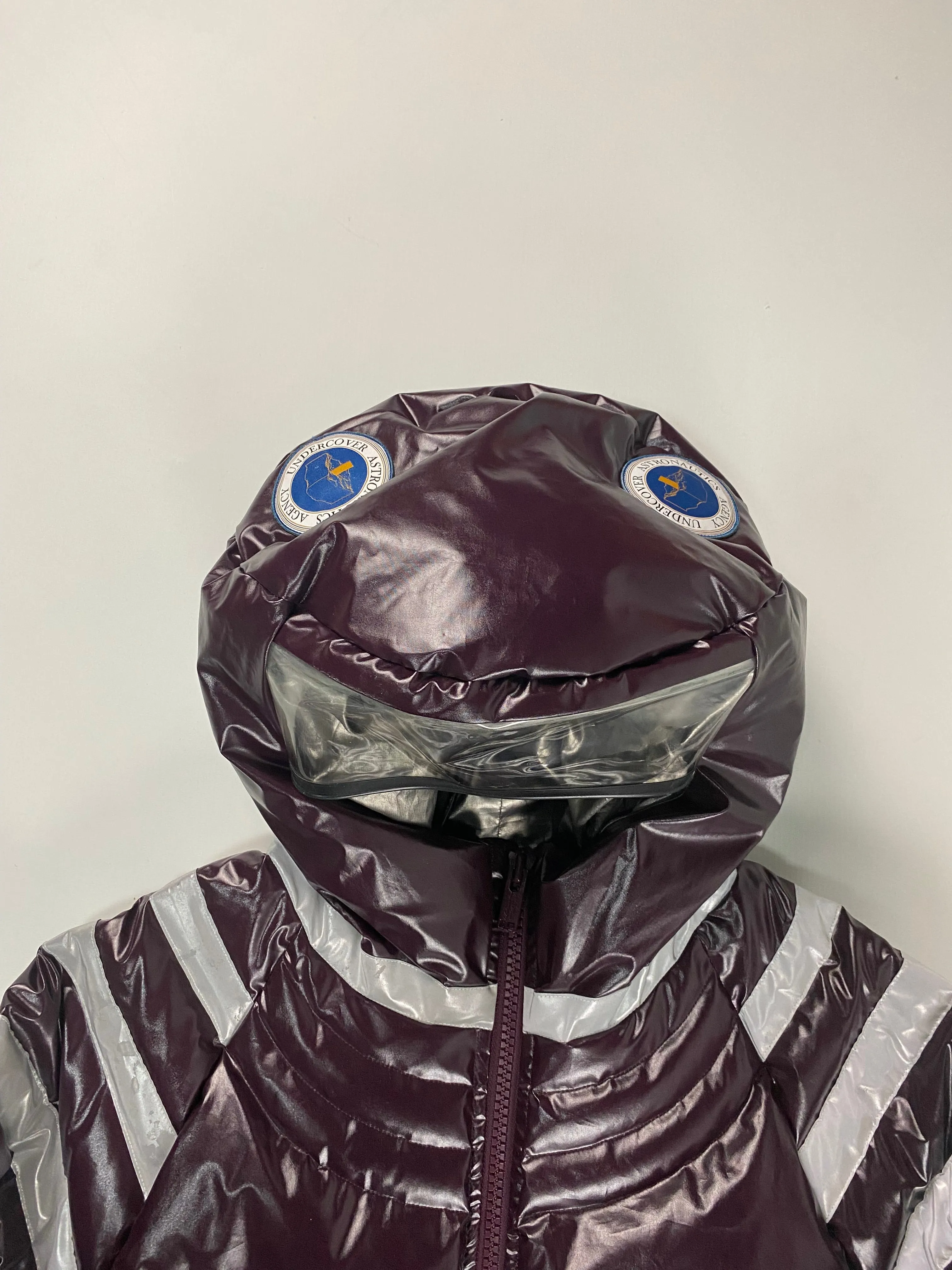 Undercover AW18 2001 Space Odyssey puffer jacket in maroon SZ:3