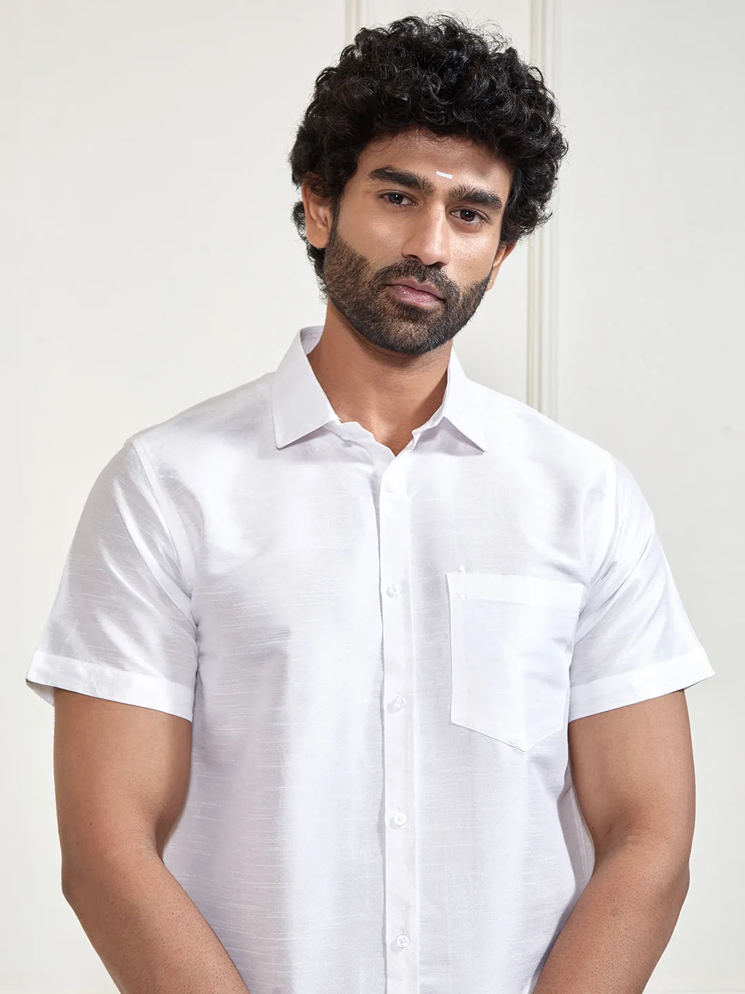 VM By VASTRAMAY Men's White Silk Blend Shirt And Mundu Set